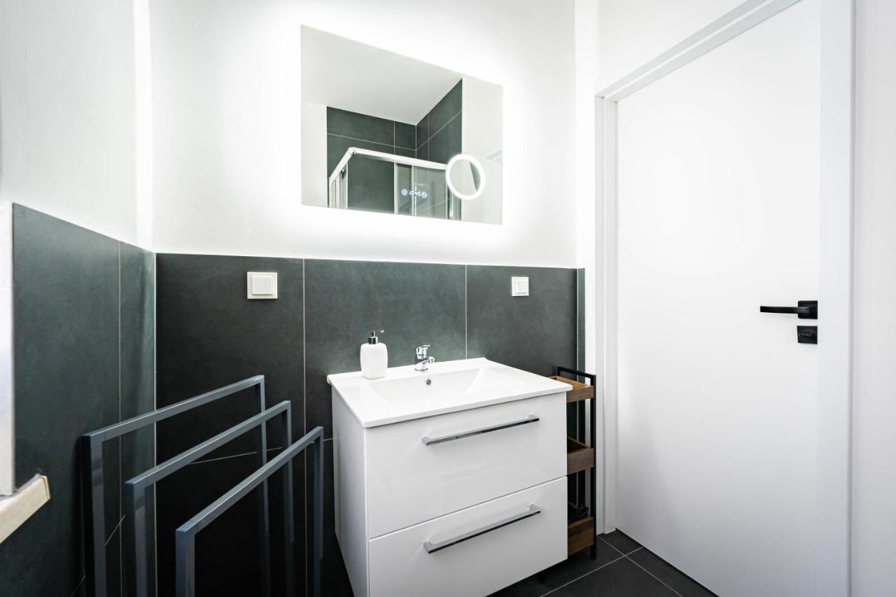 Apartmento Blue Magdeburg - Zentral - Wifi - Netflix Ngoại thất bức ảnh